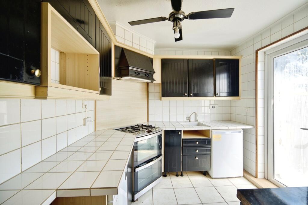 House in London - View 3