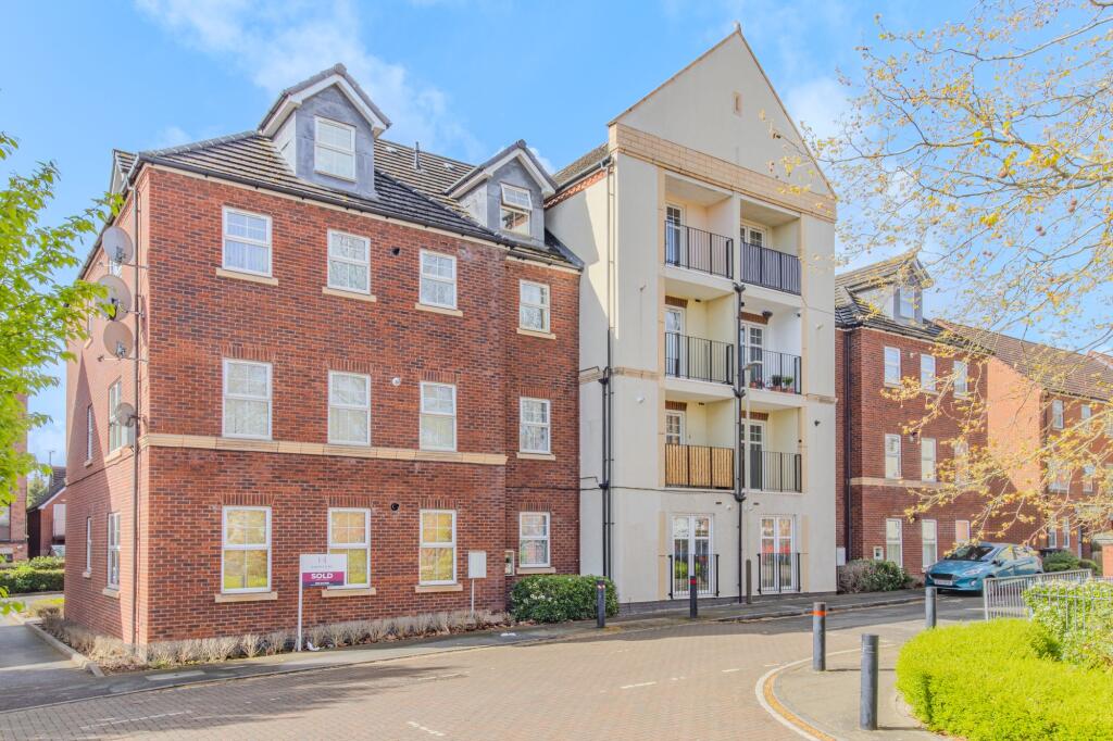 Main image of property: Montvale Gardens, Manor House, LE4