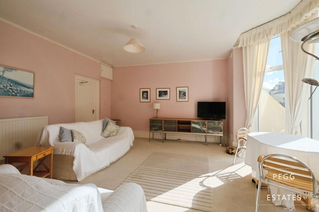 Apartment in Torquay - View 4