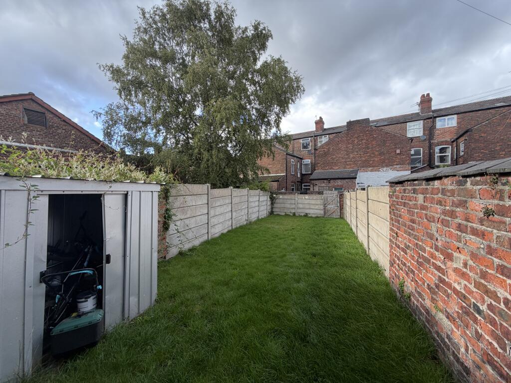 House in Manchester, Greater Manchester - More