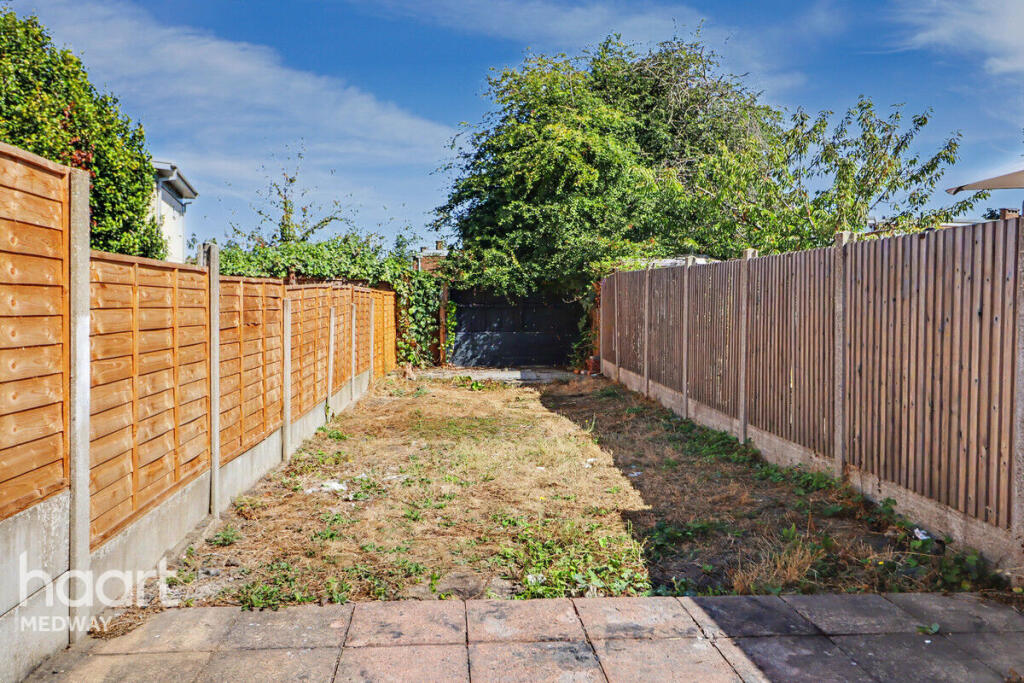 House in Frindsbury, Wainscott - View 5