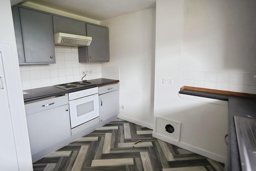 Apartment in Cumbernauld, North Lanarkshire - View 5