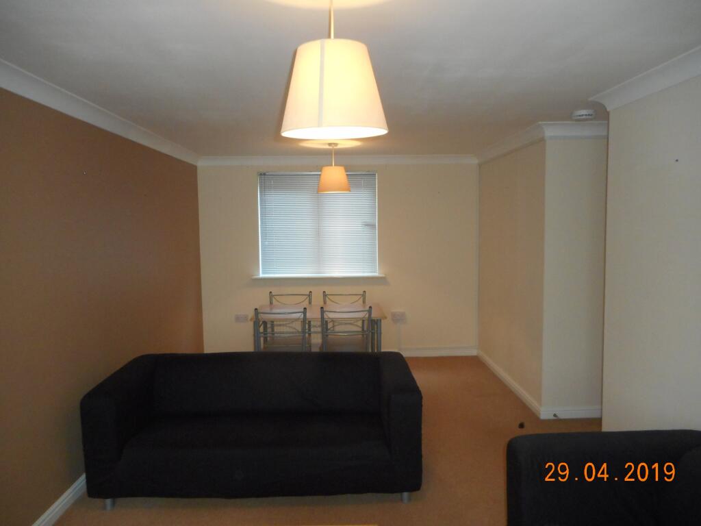 House in Newport - View 3