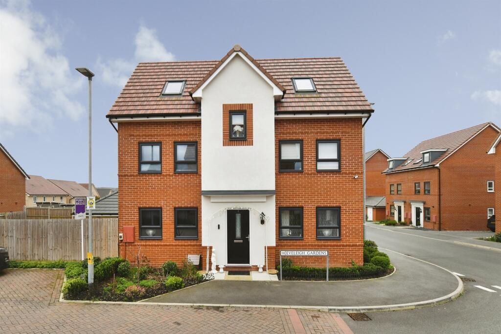 Main image of property: Eveleigh Gardens, Hullbridge, Hockley
