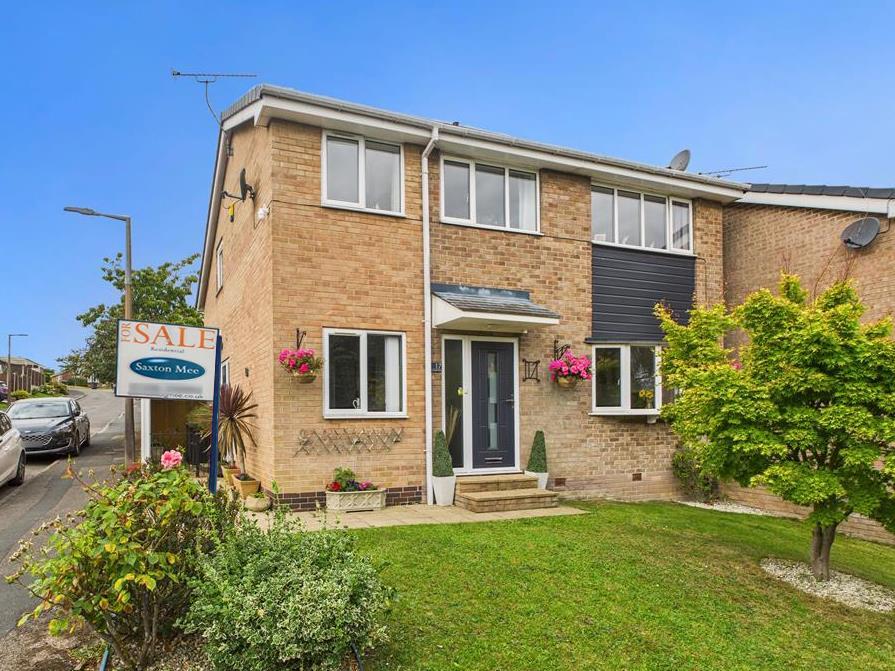 4-bed detached on Landseer Close, Dronfield, £425,000