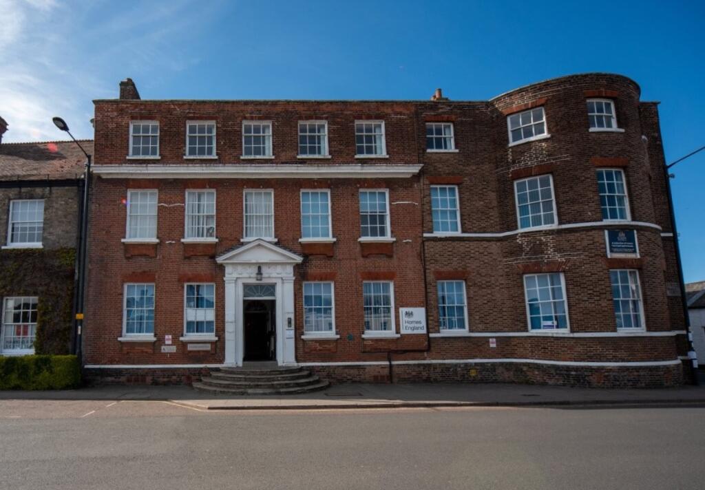 23-bed flat on Tuesday Market Place, King's Lynn, PE30, £3,000,000