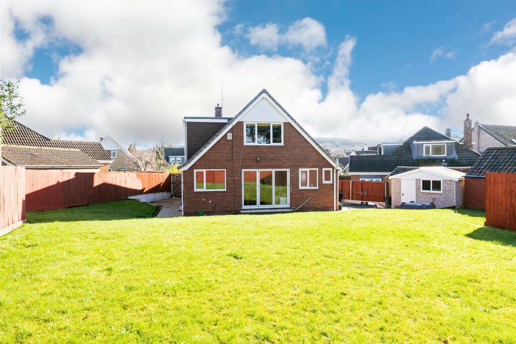 4-bed detached on Wesley Close, South Cave, Brough, HU15 2EJ, £360,000