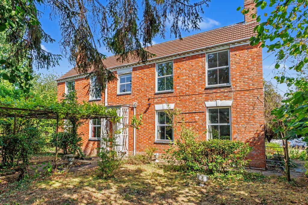 Main image of property: Stonebow Road, Drakes Broughton, WR10