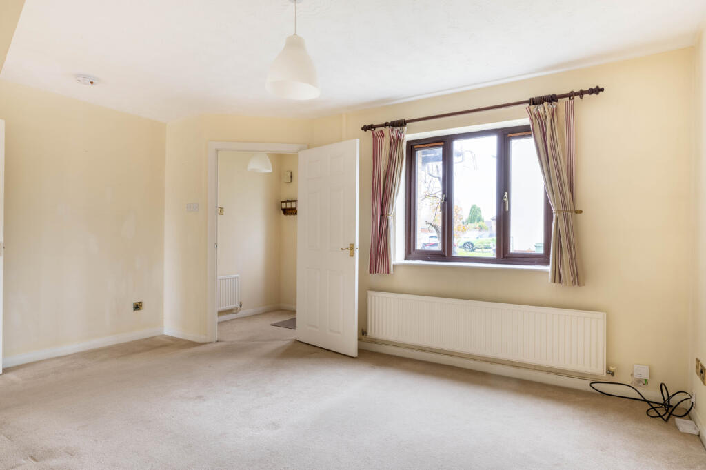 Manor Chase, Beddau, Pontypridd, CF38 - View 5