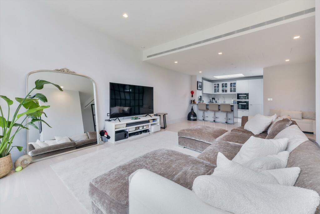 Main image of property: Kidderpore Avenue, Hampstead, NW3
