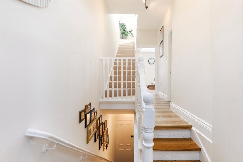 Apartment in London - View 4