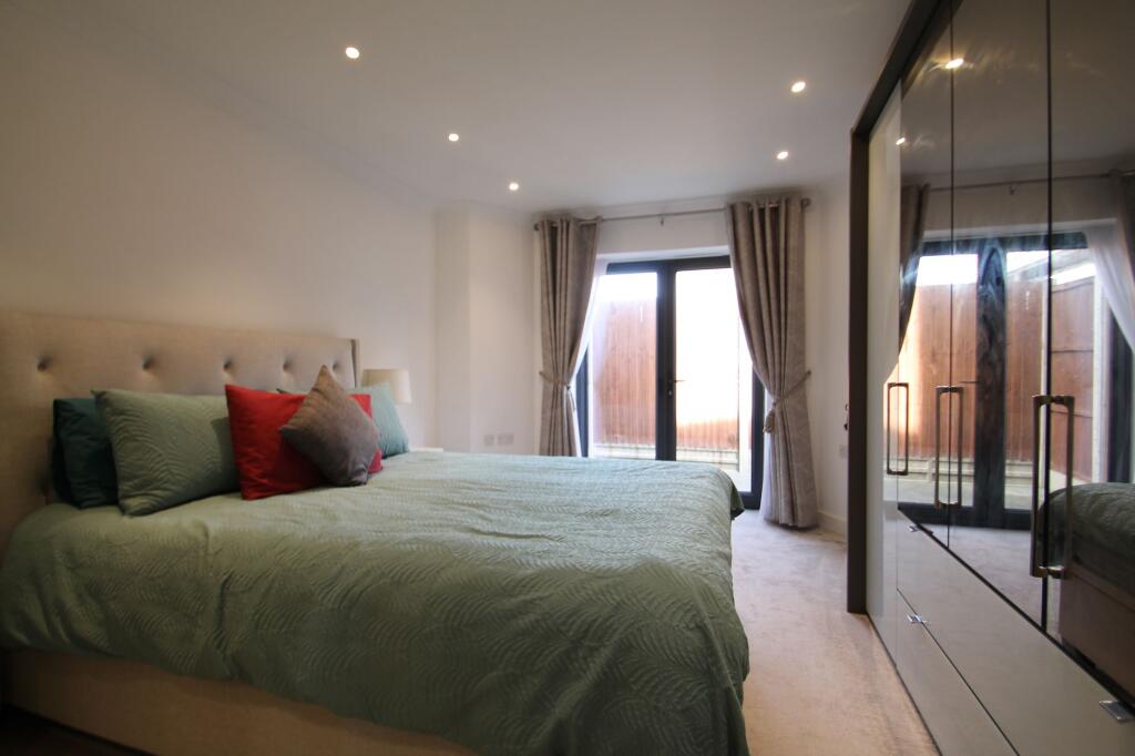 Apartment in London - View 3
