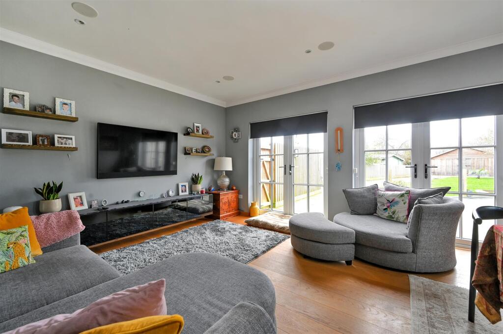 Applegate Court, Appledore, Kent TN26 2AQ photo 4