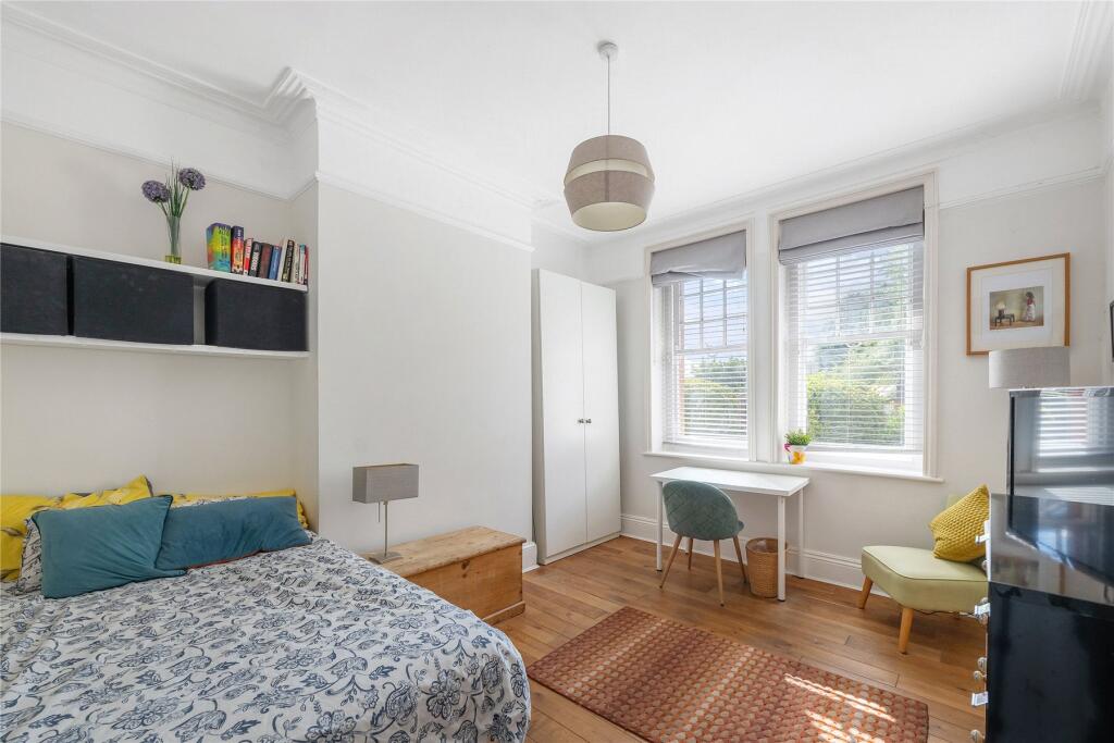 Apartment in London - View 4