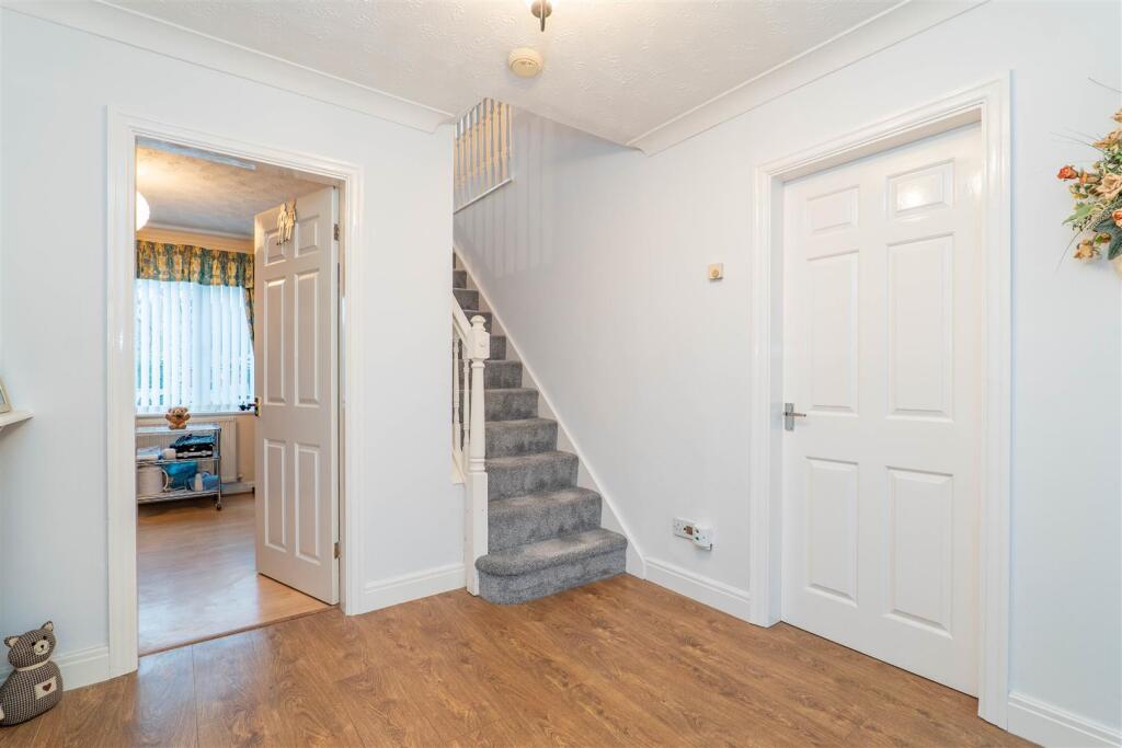 Crofters Green, Euxton, Chorley - View 5