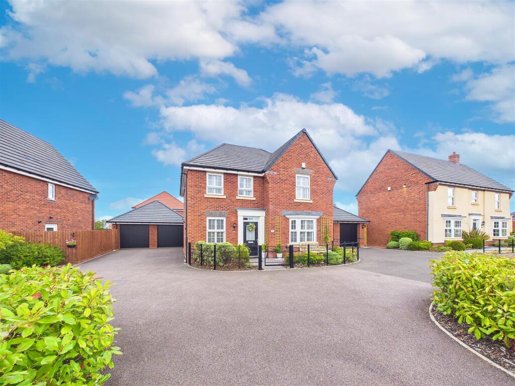 House in Lichfield, Fradley
