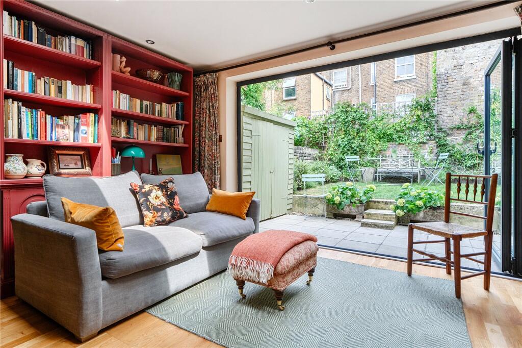 Apartment in London - View 2