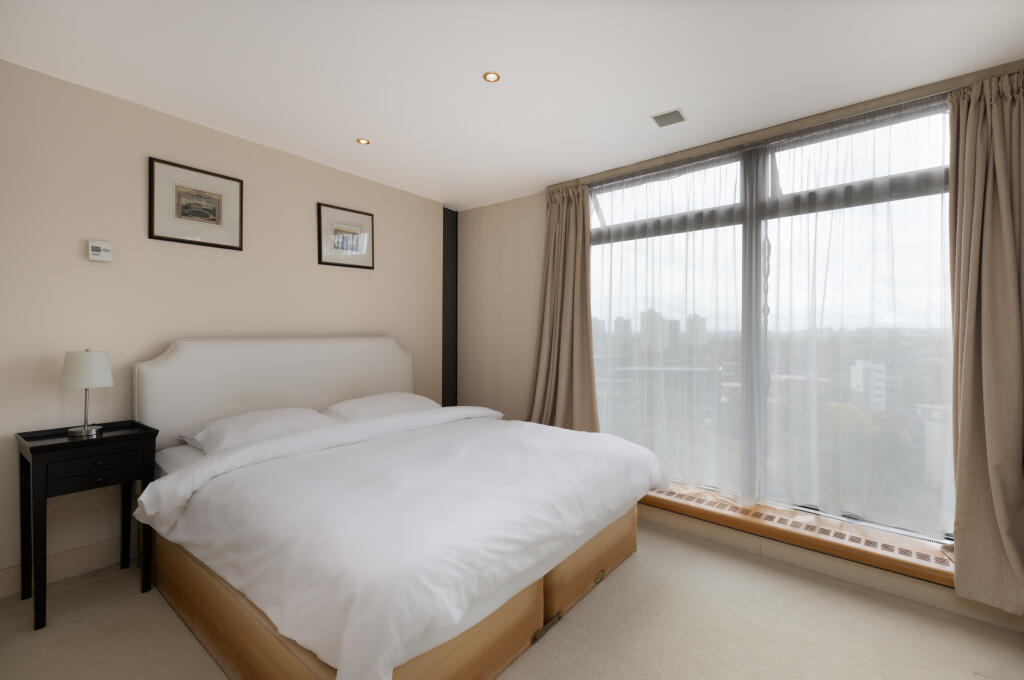 Apartment in London - View 5