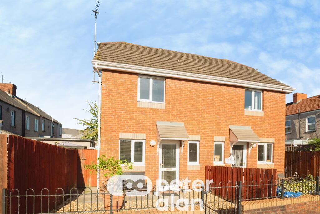 House in Newport, East Usk, St. Julians - View 2
