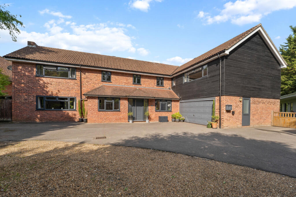 Main image of property: Boxley Road, Chatham, ME5