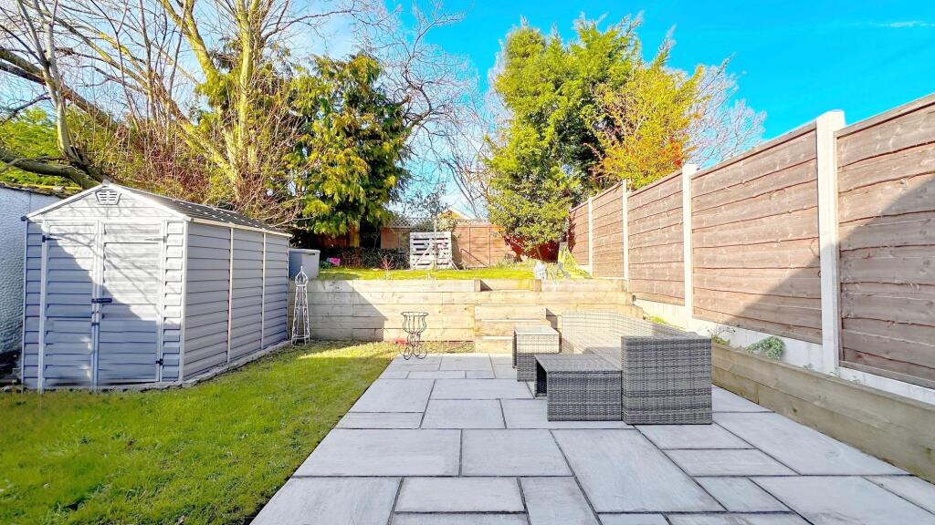 Cherry Tree Avenue, Poynton, SK12 photo 4