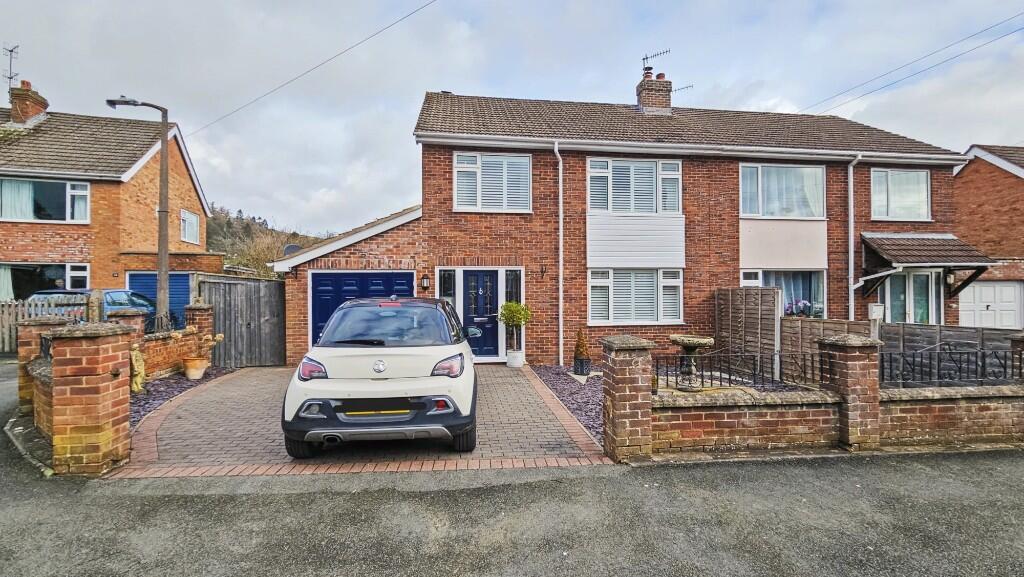 3-bed semi-detached on 18 Ashbrook Crescent, Church Stretton, Shropshire, SY6 6ER, £375,000