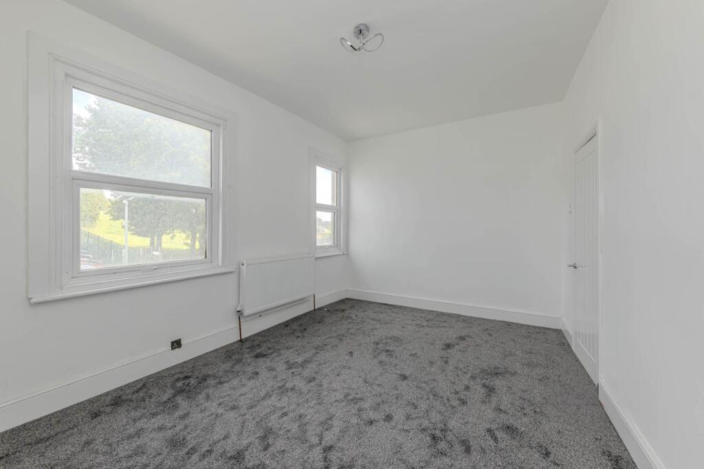 House in Stoke-on-Trent - More