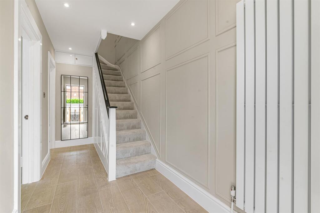 Bromley Crescent, Shortlands, BR2 photo 2