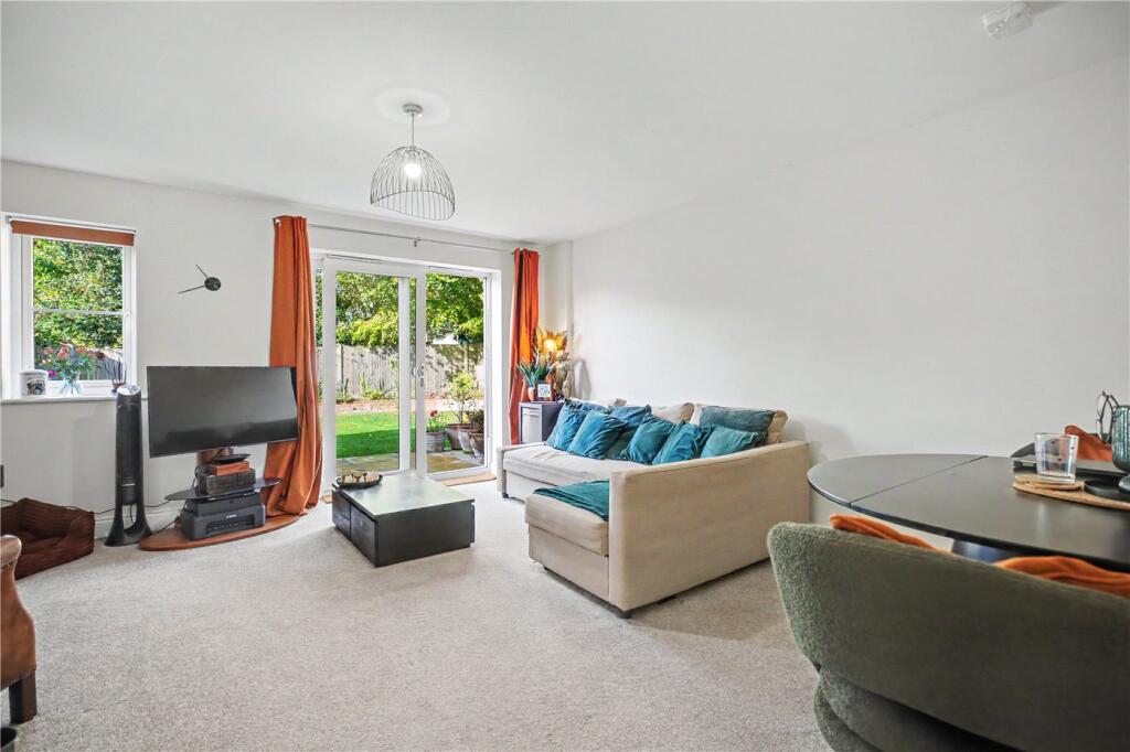 House in South Norfolk, Bramerton - View 3