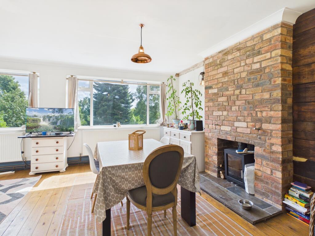 House in Stoke-on-Trent - View 4