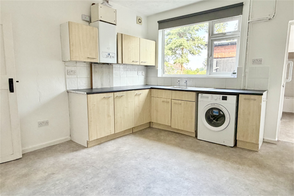 123 Nottingham Road, Stapleford, NG9 8AT photo 4