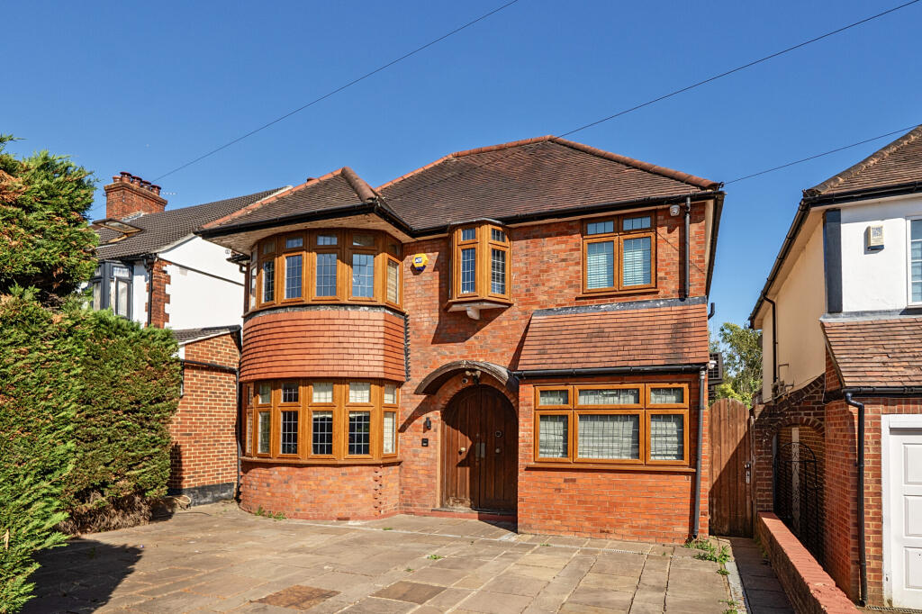 Main image of property: Longland Drive, Totteridge, N20