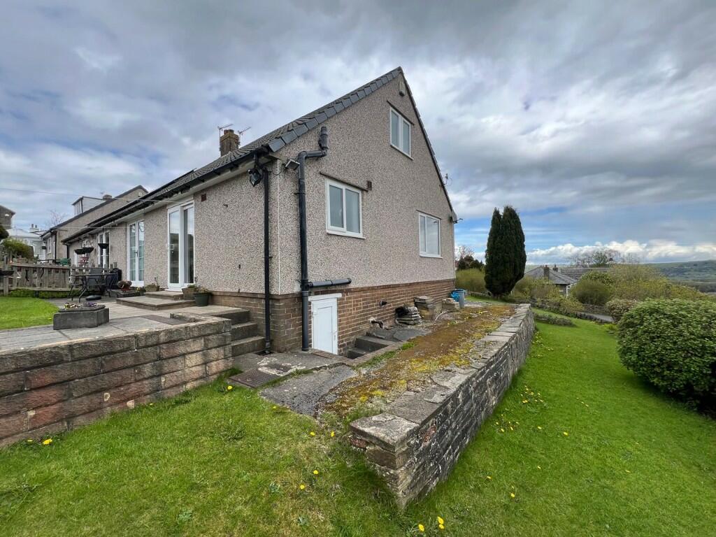3-bed semi-detached on 261 Moor End Road, Mount Tabor, Halifax, West Yorkshire, HX2 0RH, £265,000
