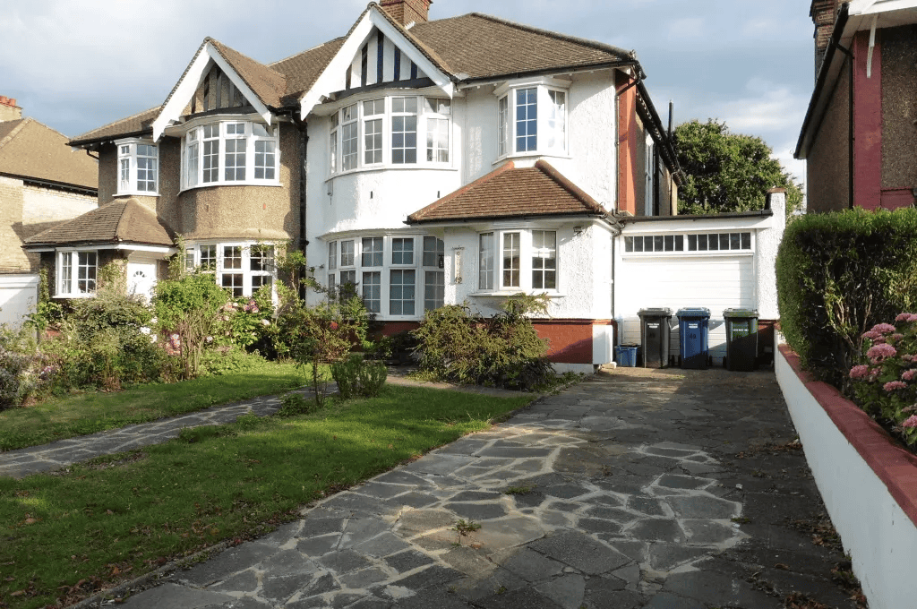 Main image of property: Christchurch Avenue, London, N12