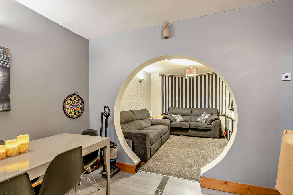 House in Coventry, Stonehouse Estate, Willenhall - More