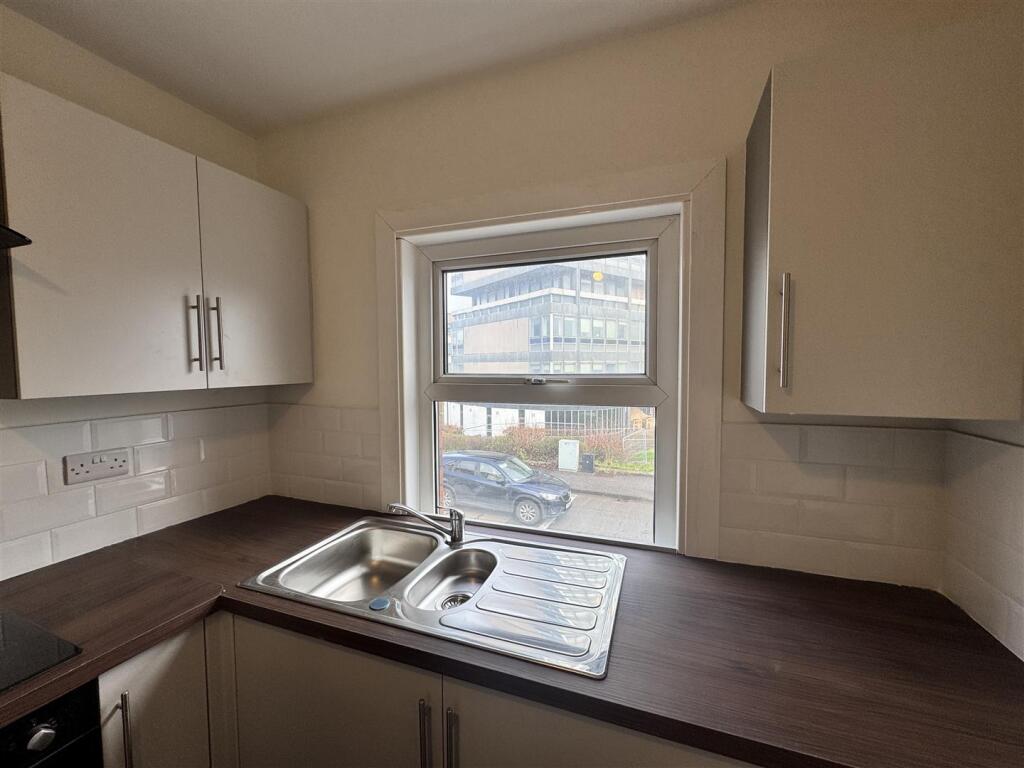 Main image of property: 20 Upper High Street, Taunton