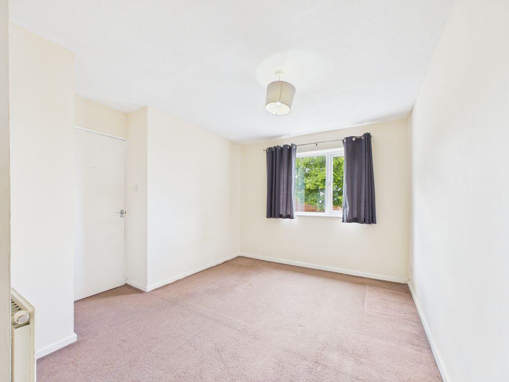 House in Gloucester - View 5