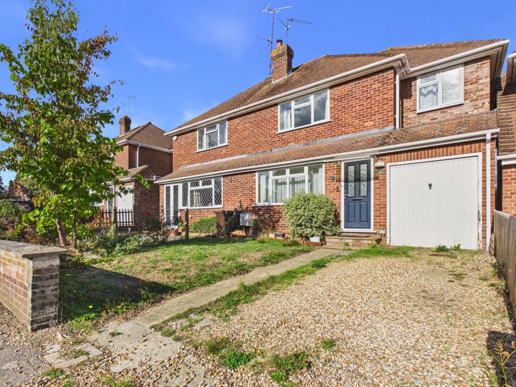 3-bed semi-detached on Hartsbourne Road, Earley, RG6, £600,000