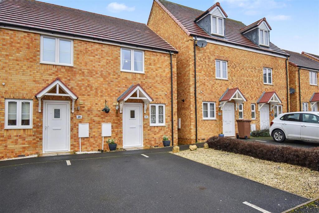 Main image of property: Snowdon Close, Little Stanion, NN18 8SG