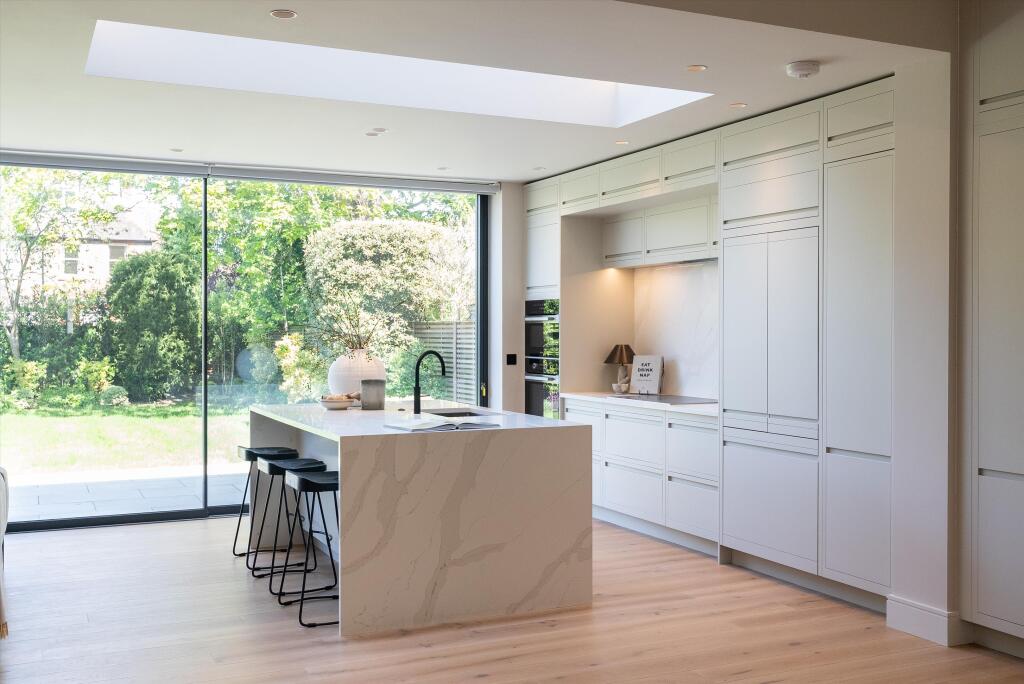 House in London - View 4