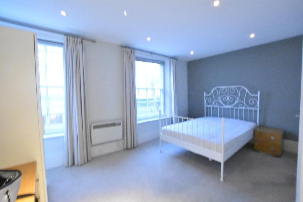 Apartment in Ipswich - View 3