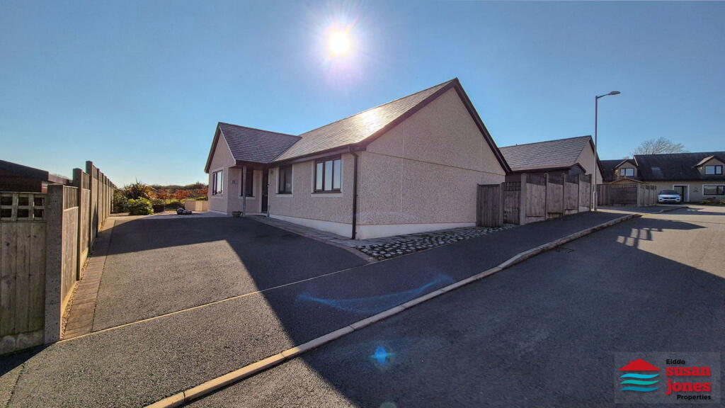 Main image of property: Abererch, Pwllheli, LL53