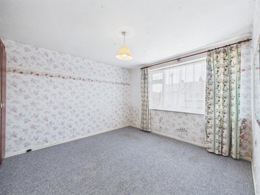Westland Avenue, Oldland Common, Bristol - View 6
