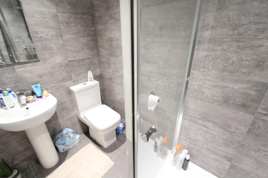 Apartment in Sheffield - More