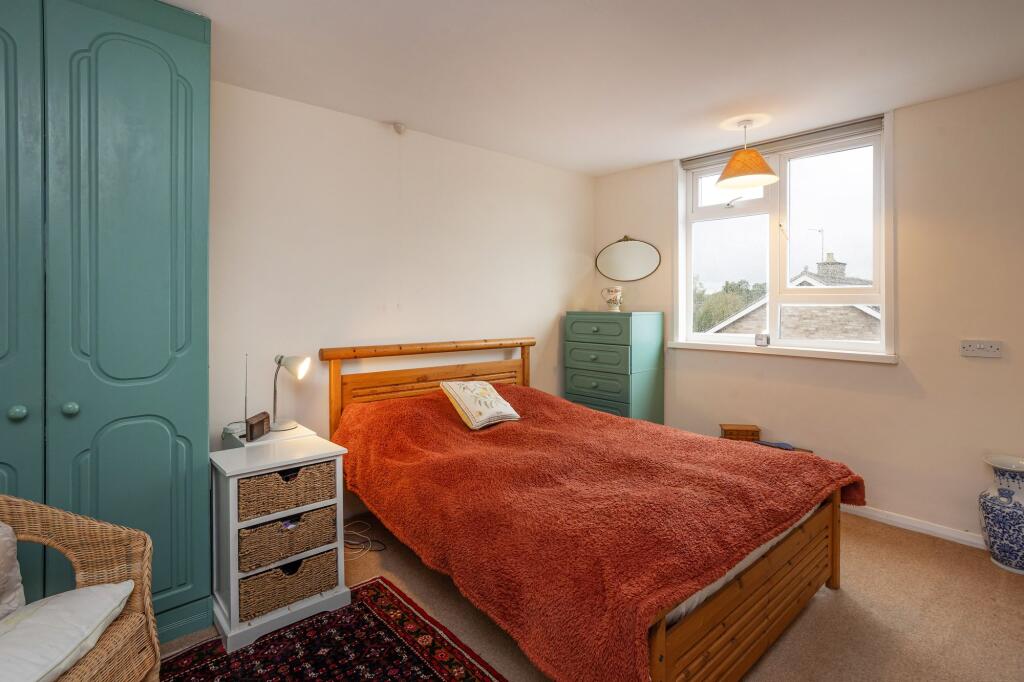 Apartment in Oxford - View 3
