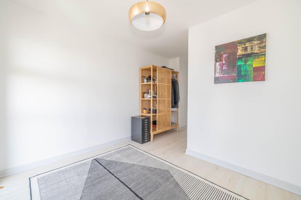 Apartment in Tonbridge - More