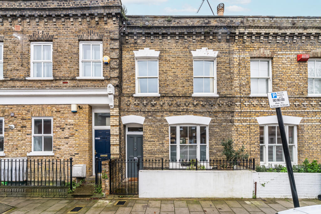 Main image of property: Robertson Street, London, SW8