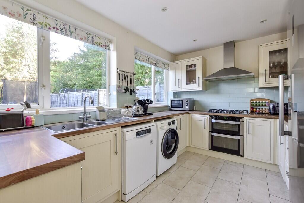 House in Watford, Hertfordshire - View 4