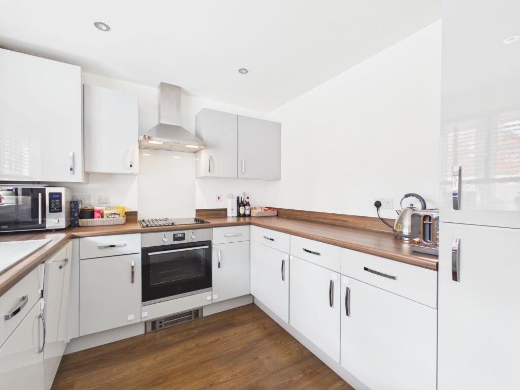 House in Towcester, West Northamptonshire - View 4