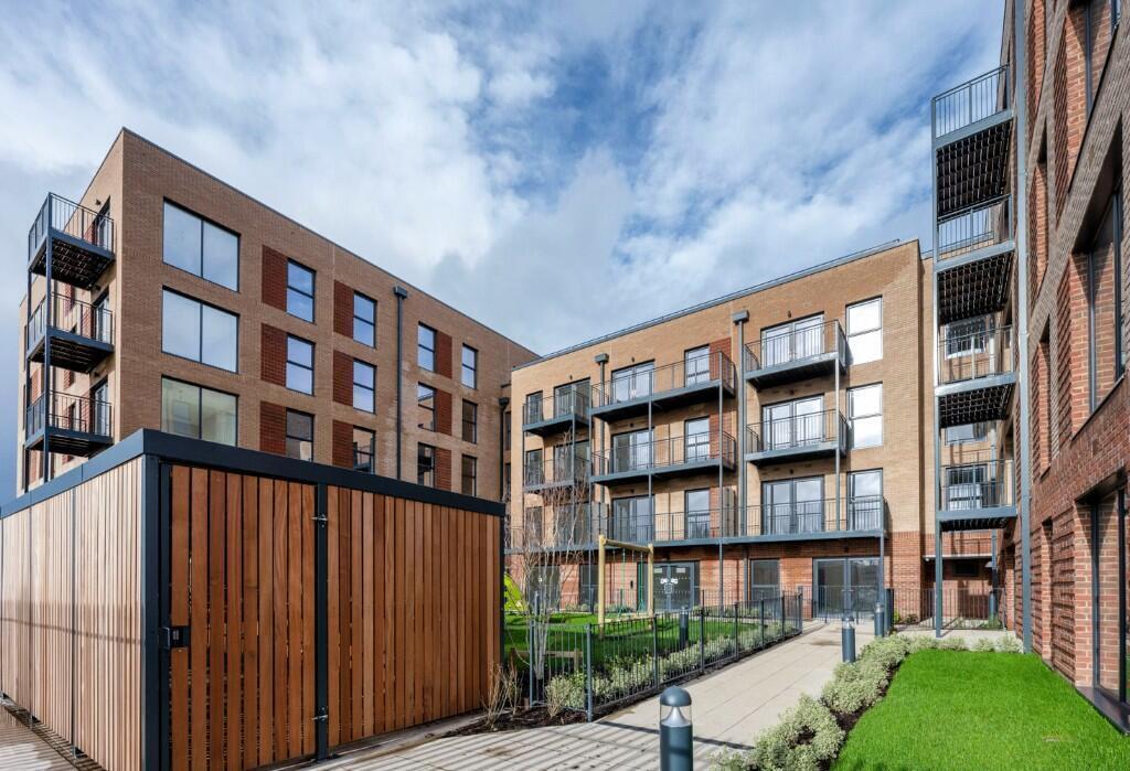 Main image of property: 112,Isca Gardens, Vesta Boulevard, Exeter, Devon, EX4